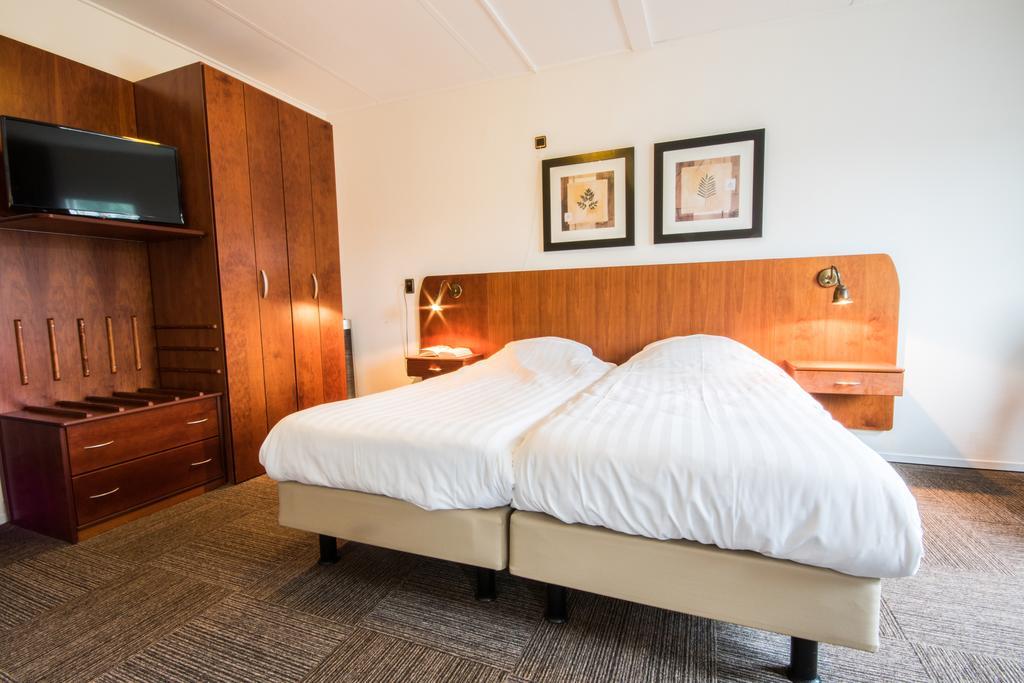 Ruinen De Stobbe Hotel & Suites מראה חיצוני תמונה